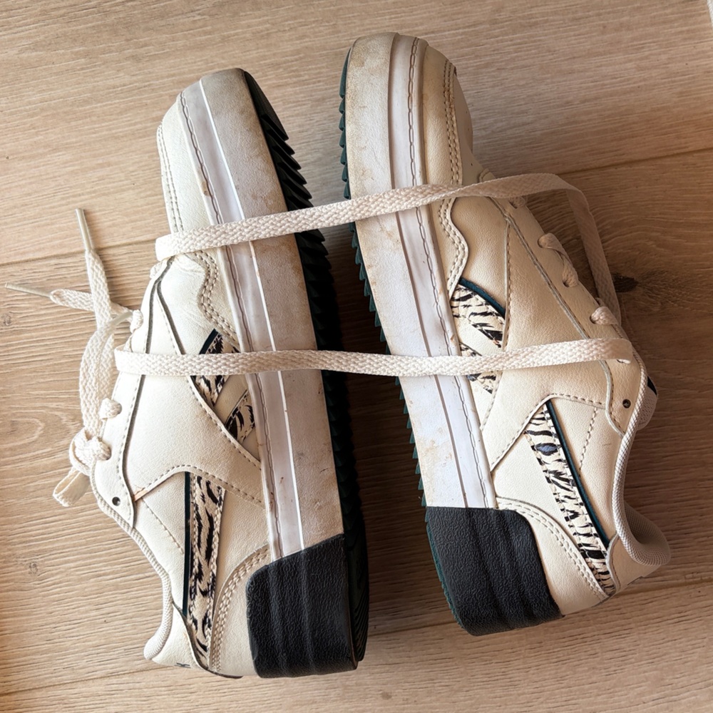 Classic Reebok women 6 Cream sneakers - Picture 5 of 7